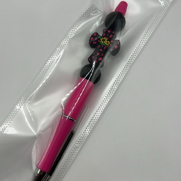 Pink and Black Western Cross Beaded Pen - Picture 5 of 5